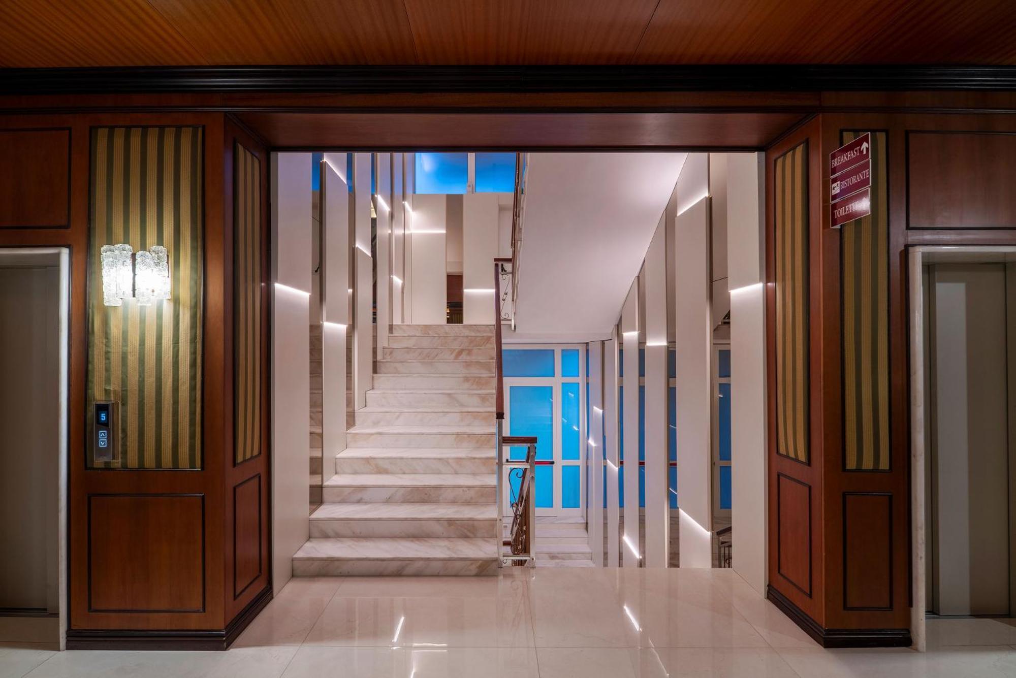 Hotel Delle Palme Lecce Ngoại thất bức ảnh
