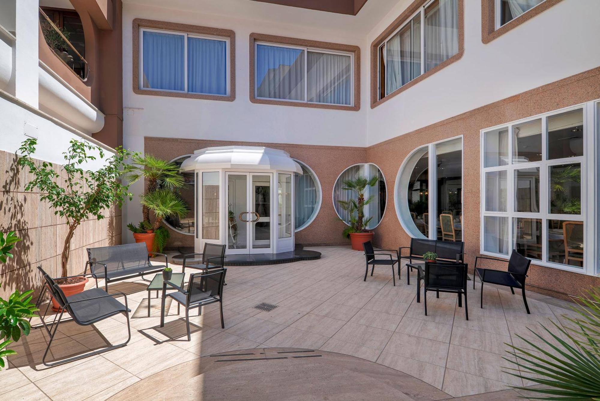 Hotel Delle Palme Lecce Ngoại thất bức ảnh