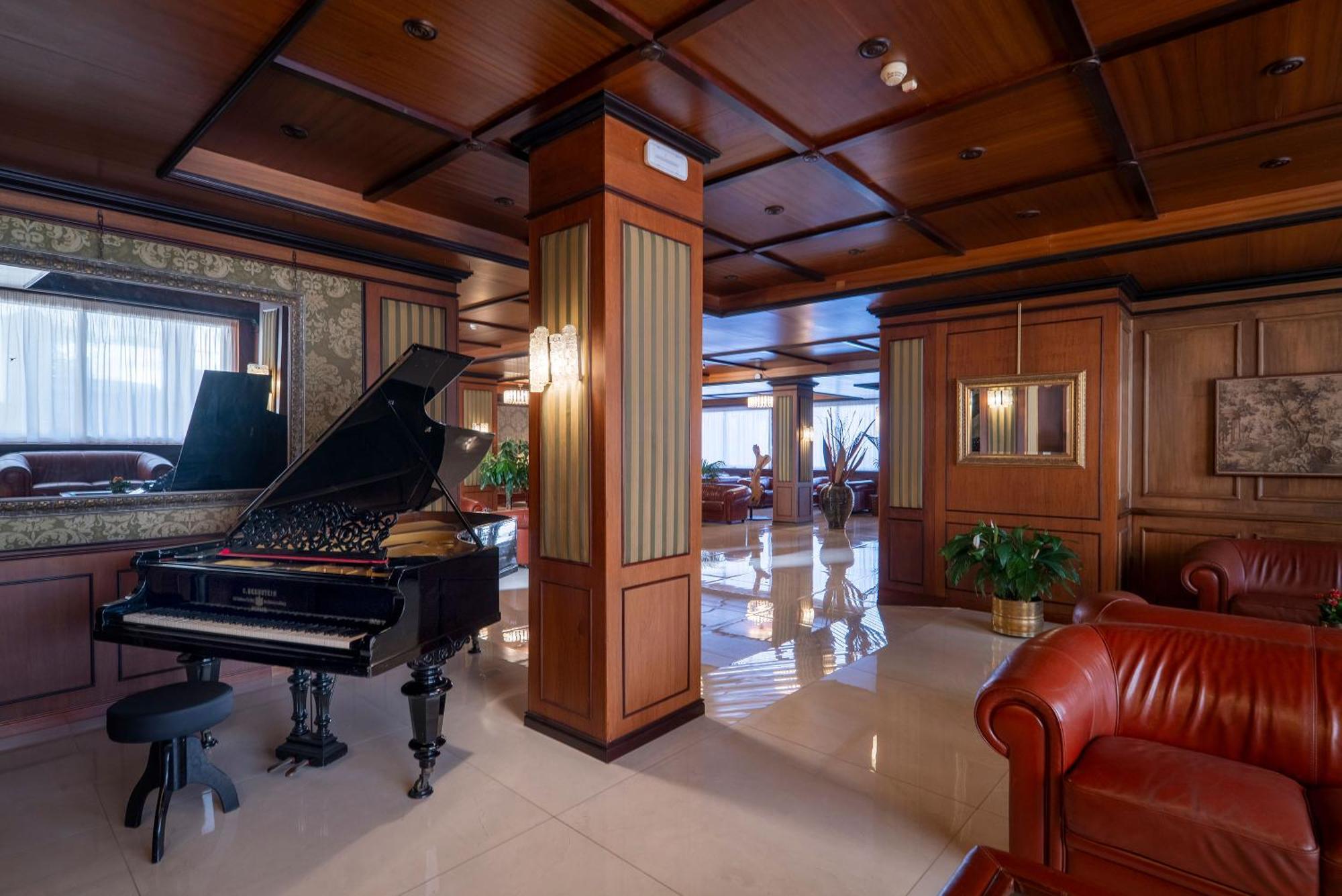 Hotel Delle Palme Lecce Ngoại thất bức ảnh