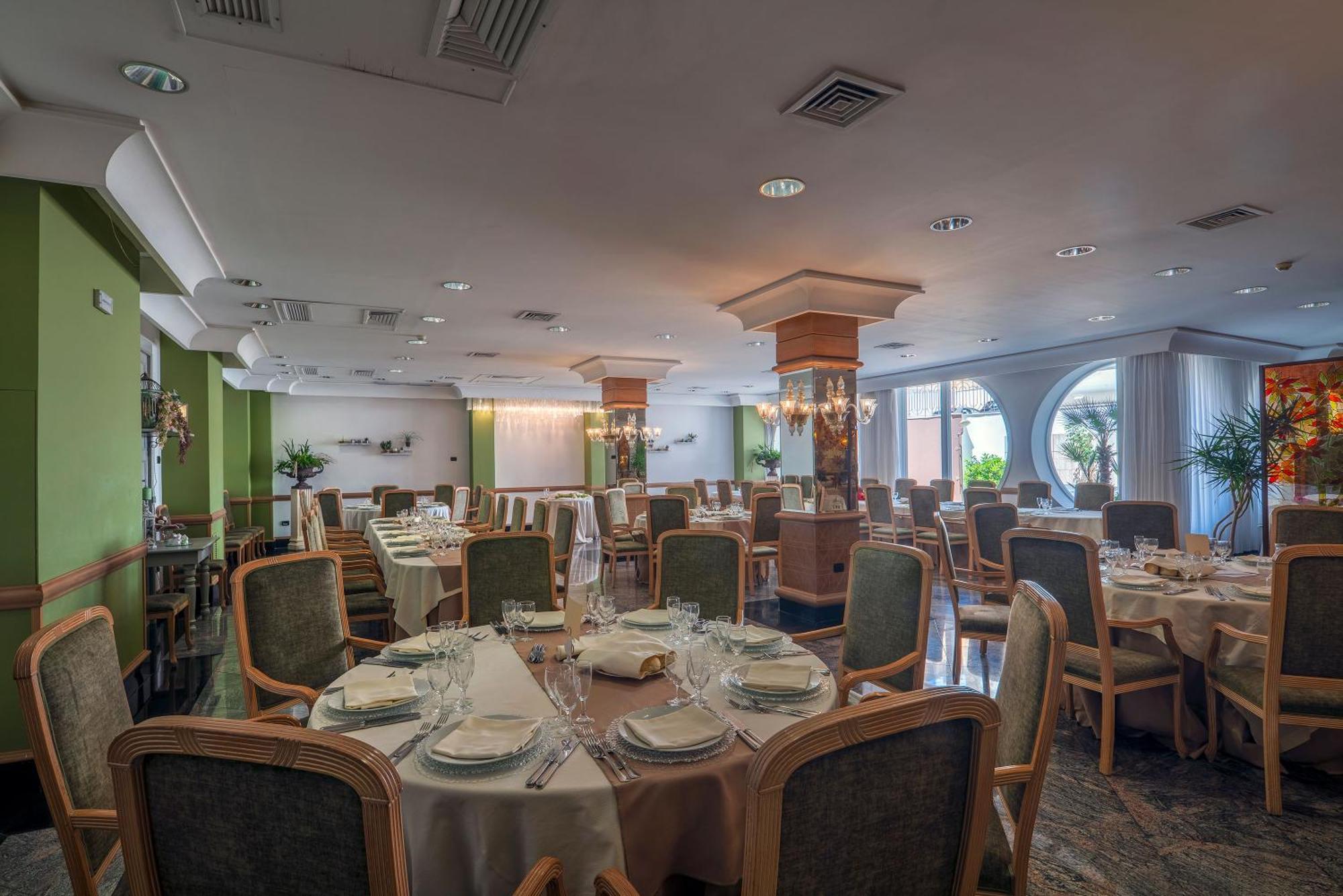 Hotel Delle Palme Lecce Ngoại thất bức ảnh