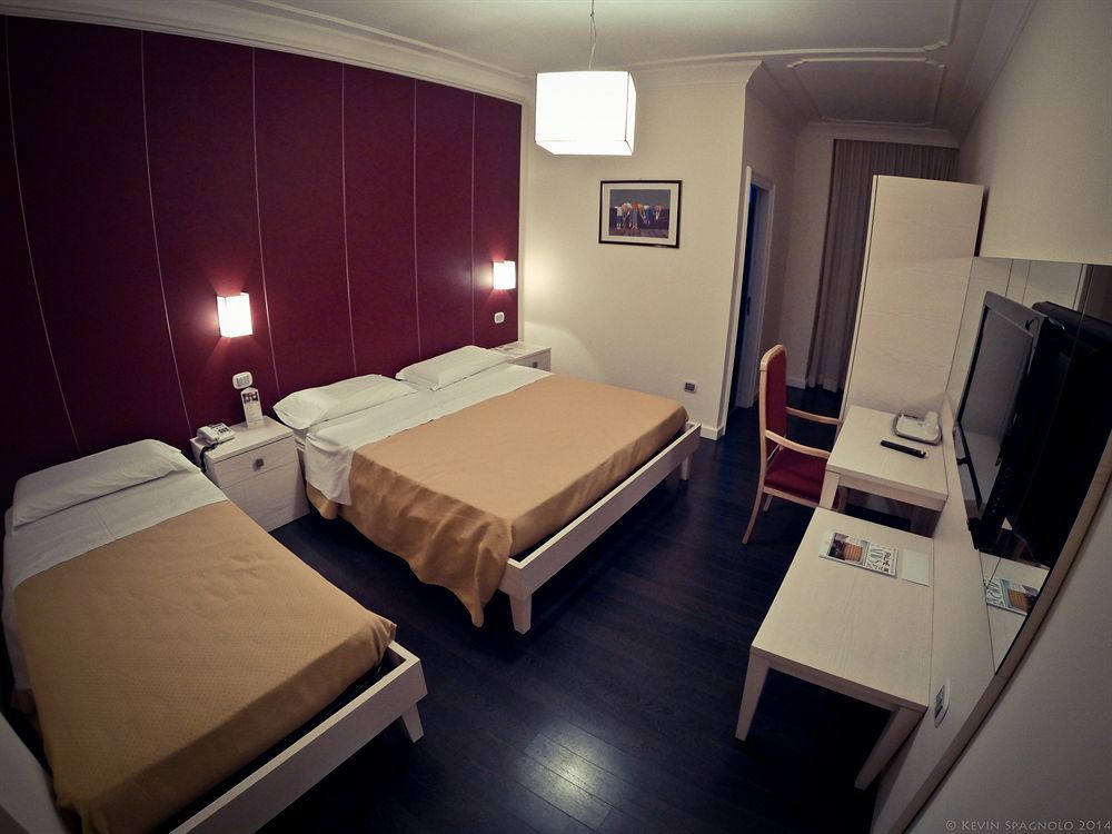 Hotel Delle Palme Lecce Ngoại thất bức ảnh